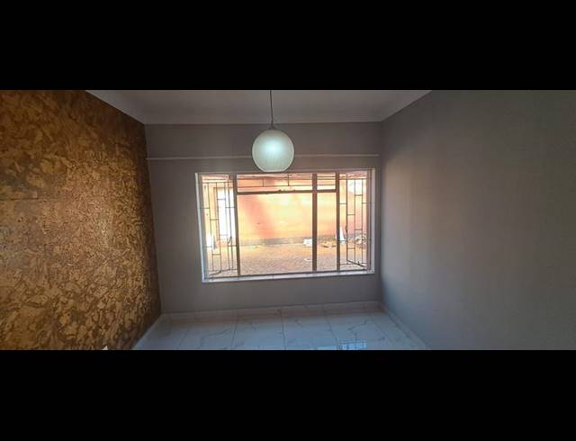 3 BEDROOM PROPERTY TO RENT IN ELSPARK